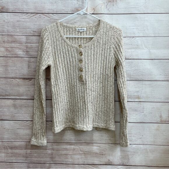 HEARTLOOM OATMEAL SWEATER - Picture 1 of 5